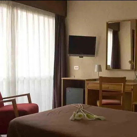 Leuka Hotel